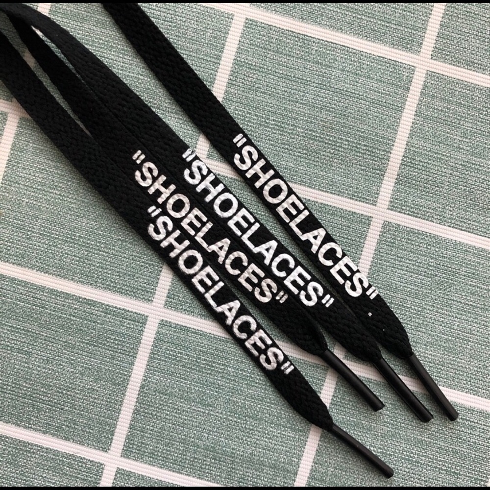 Brand-new offwhite shoelaces,